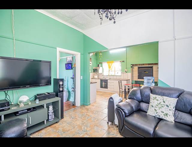 3 BEDROOM HOUSE FOR SALE IN GRAAFWATER